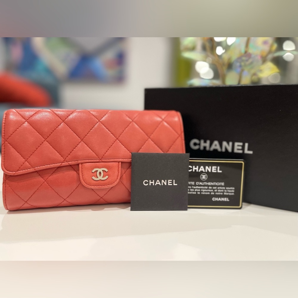 Authentic Chanel Trifold